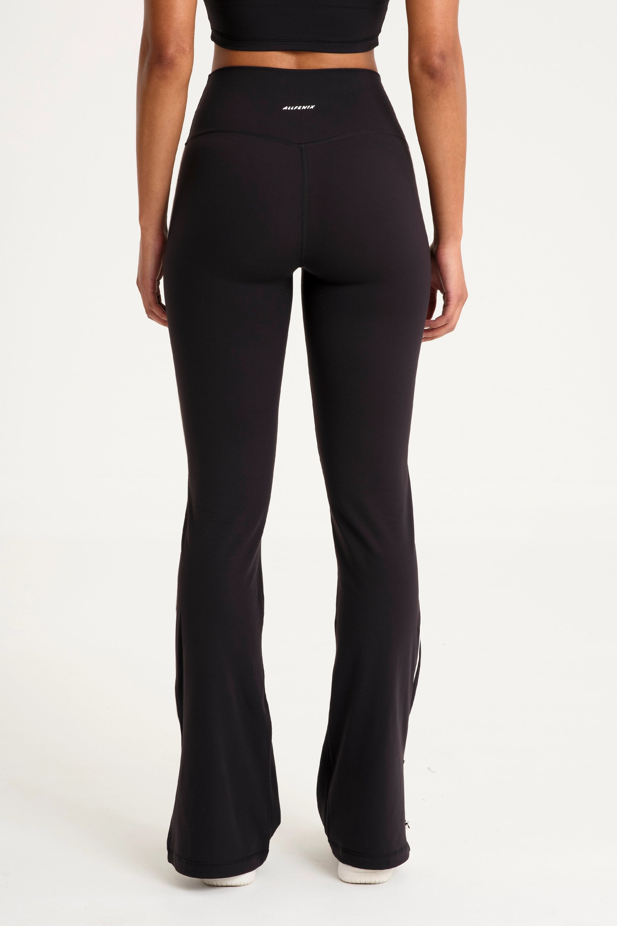 ALLFENIX CloudCore Contrast Flared Legging