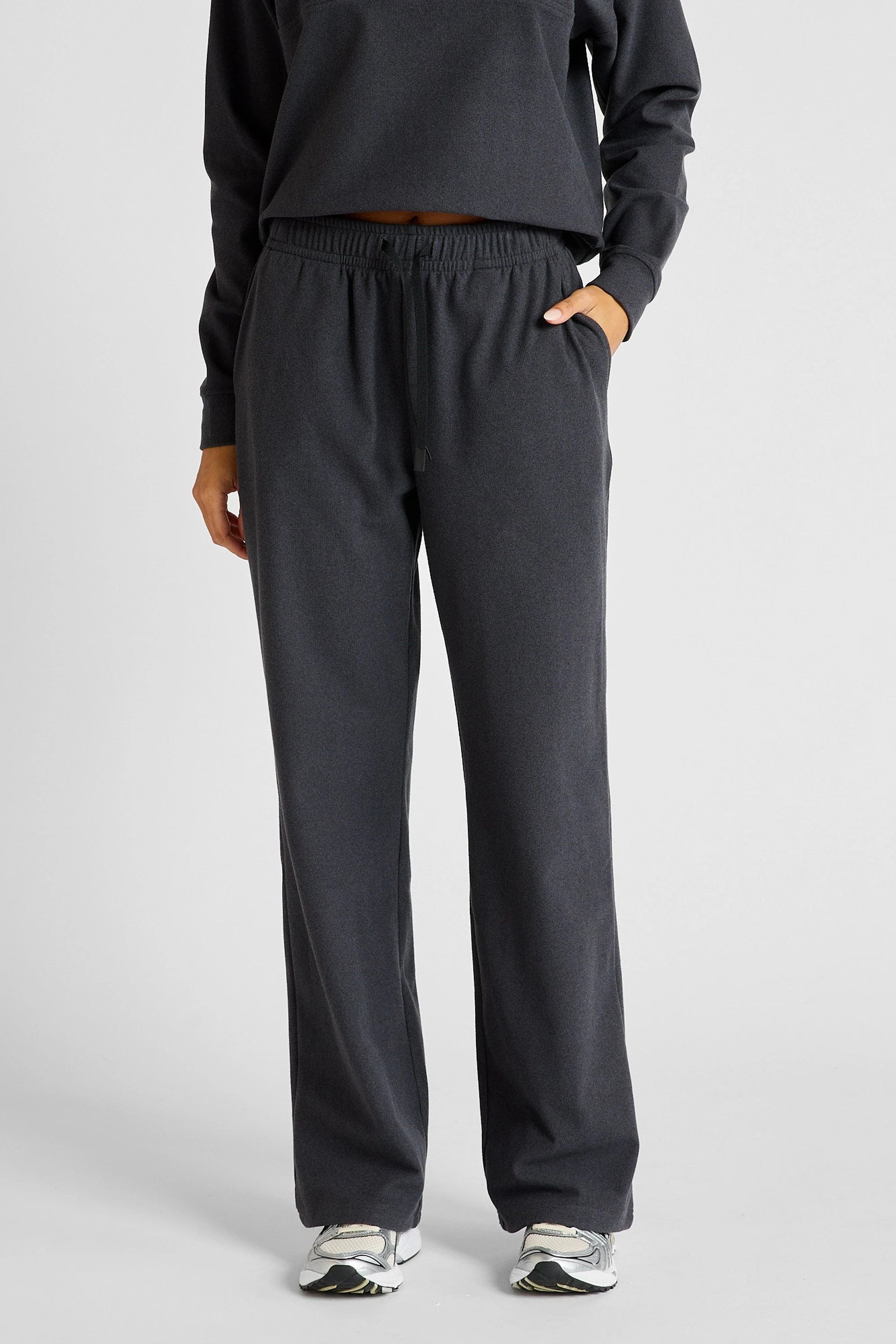 ALLFENIX Micro-Rib Wide Leg Trackpant in Charcoal