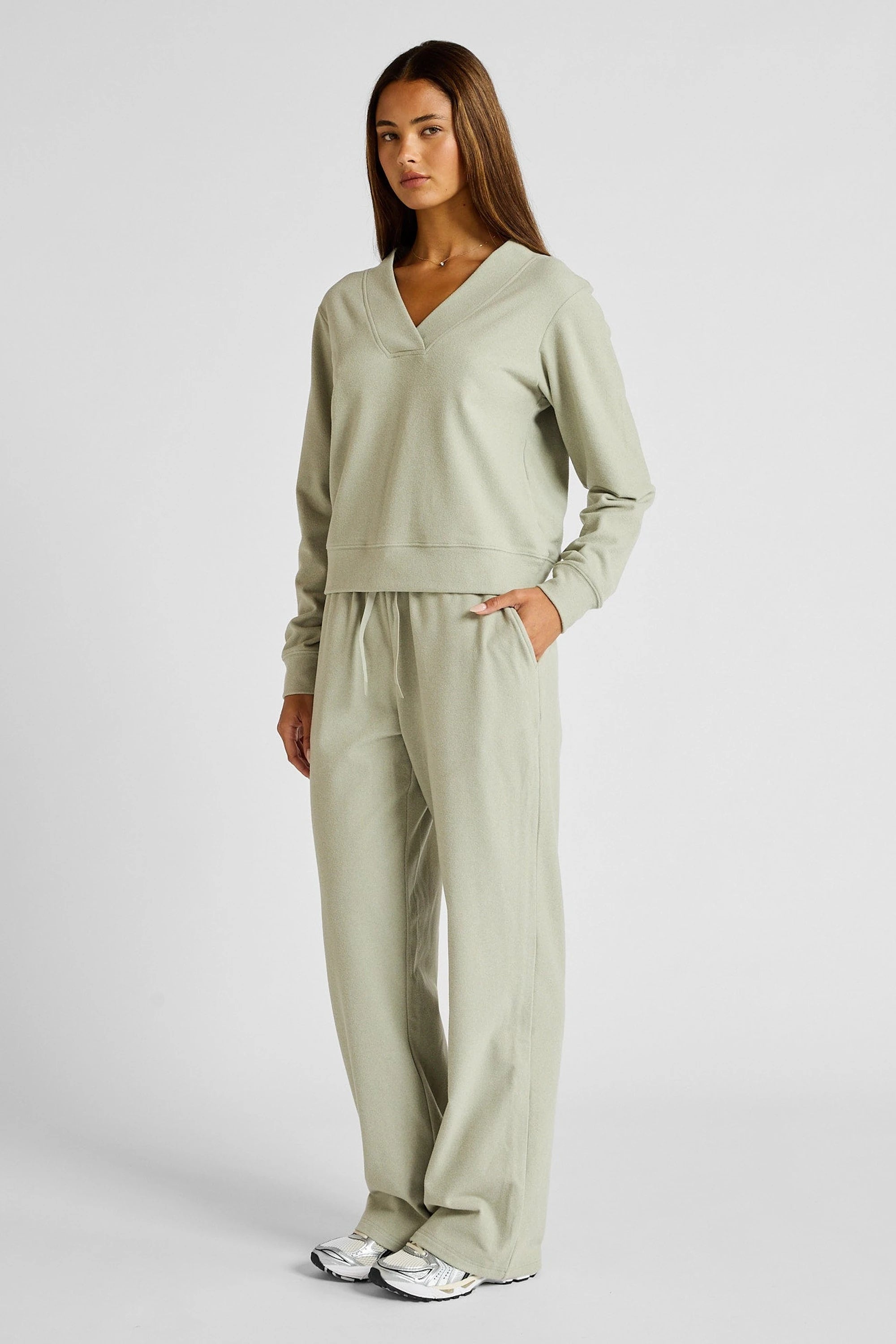 ALLFENIX Micro-Rib V-Neck Cropped Sweater in Seagrass, view 3