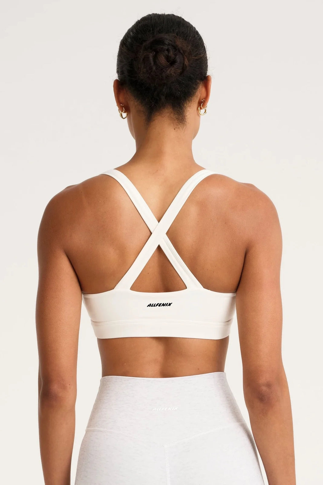 ALLFENIX CloudCore™ Cross Over Core Sports Bra - Chalk