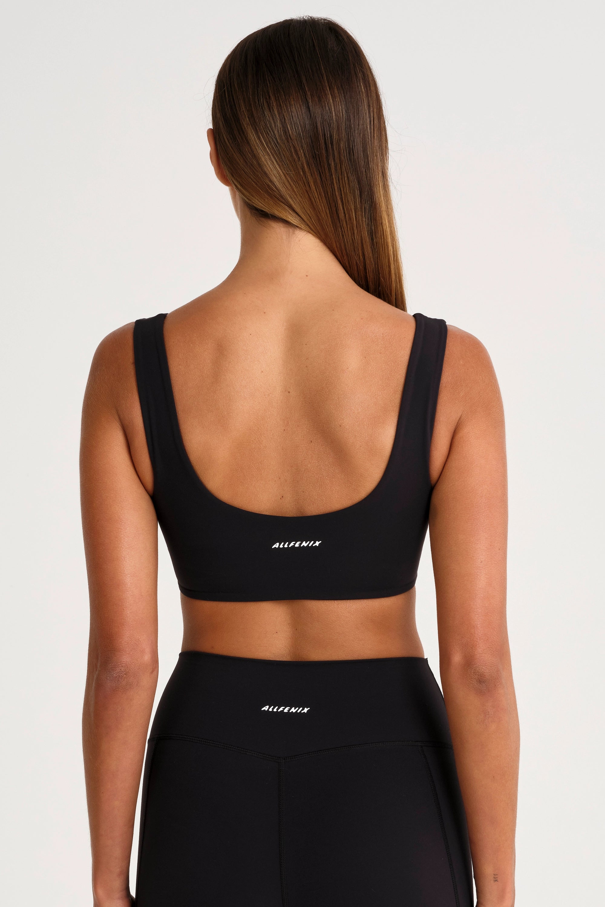 A4C188_BLK_CloudCore_RuchedFrontSportsBra_BackCropped.webp