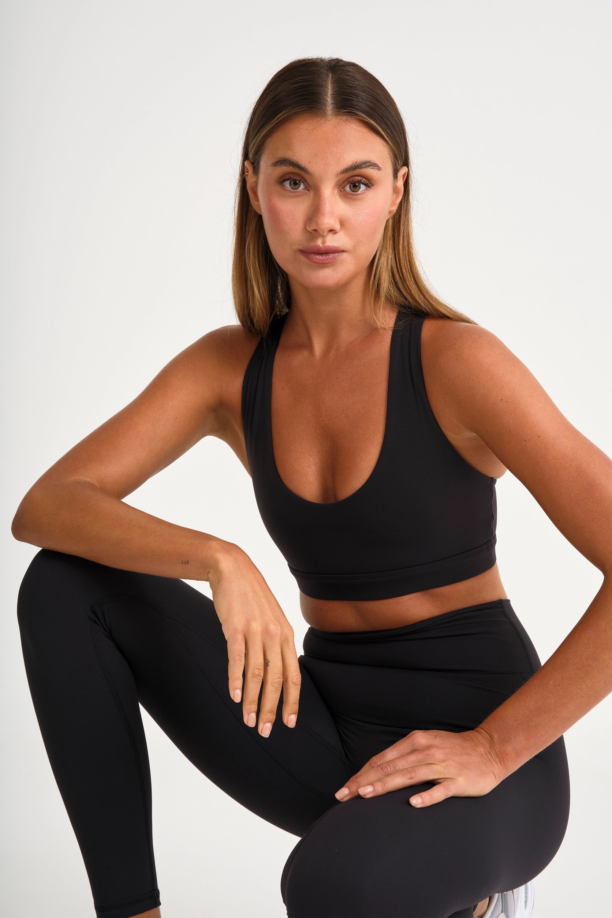 ALLFENIX CloudCore™ Scoop Neck Racer Back Sports Bra - Black