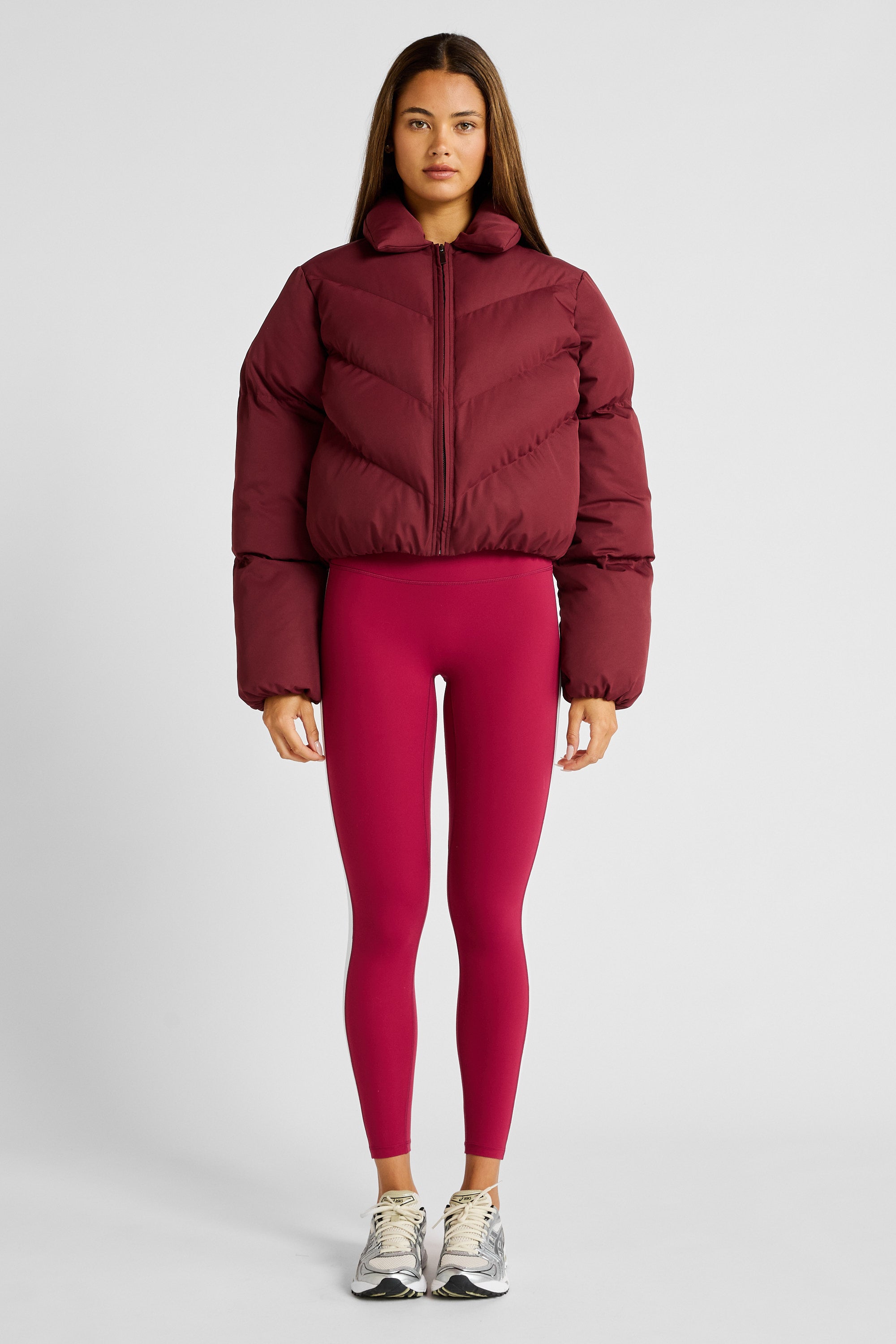 A4J231_CROPPEDPUFFERJACKET_BUR_4305_2000x3000_e6e8c7ed-2cb8-4956-9579-abd8e360962d.jpg