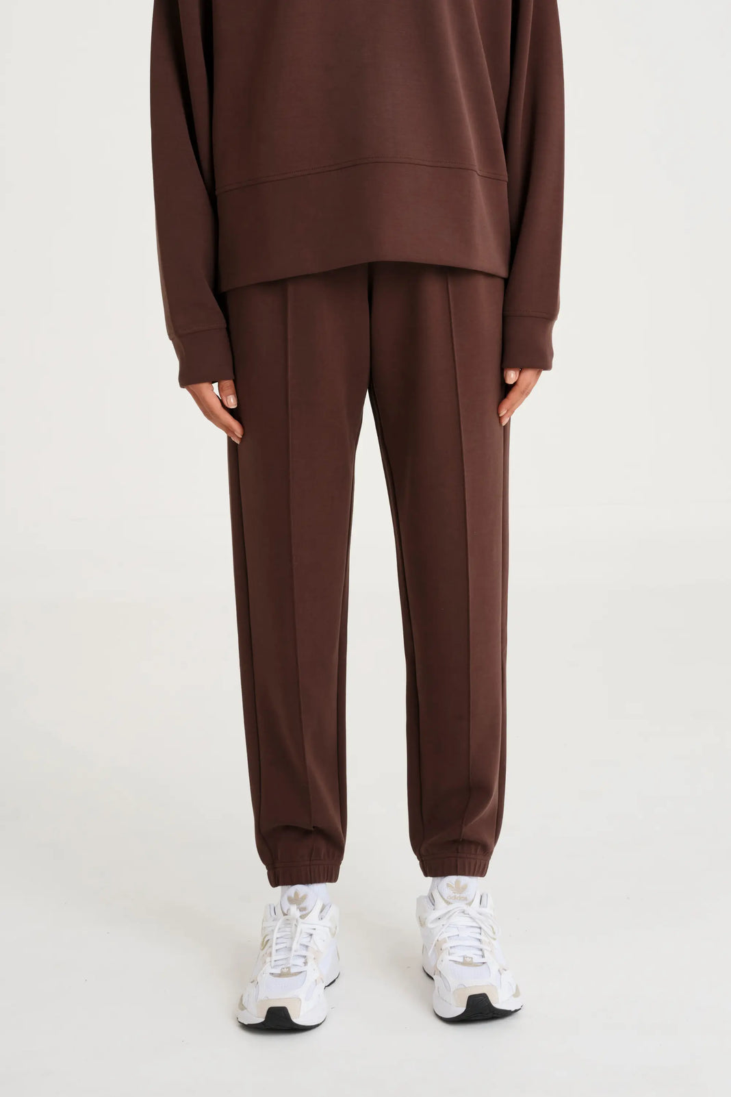 ALLFENIX Soft Luxury Cuffed Track Pant - Espresso