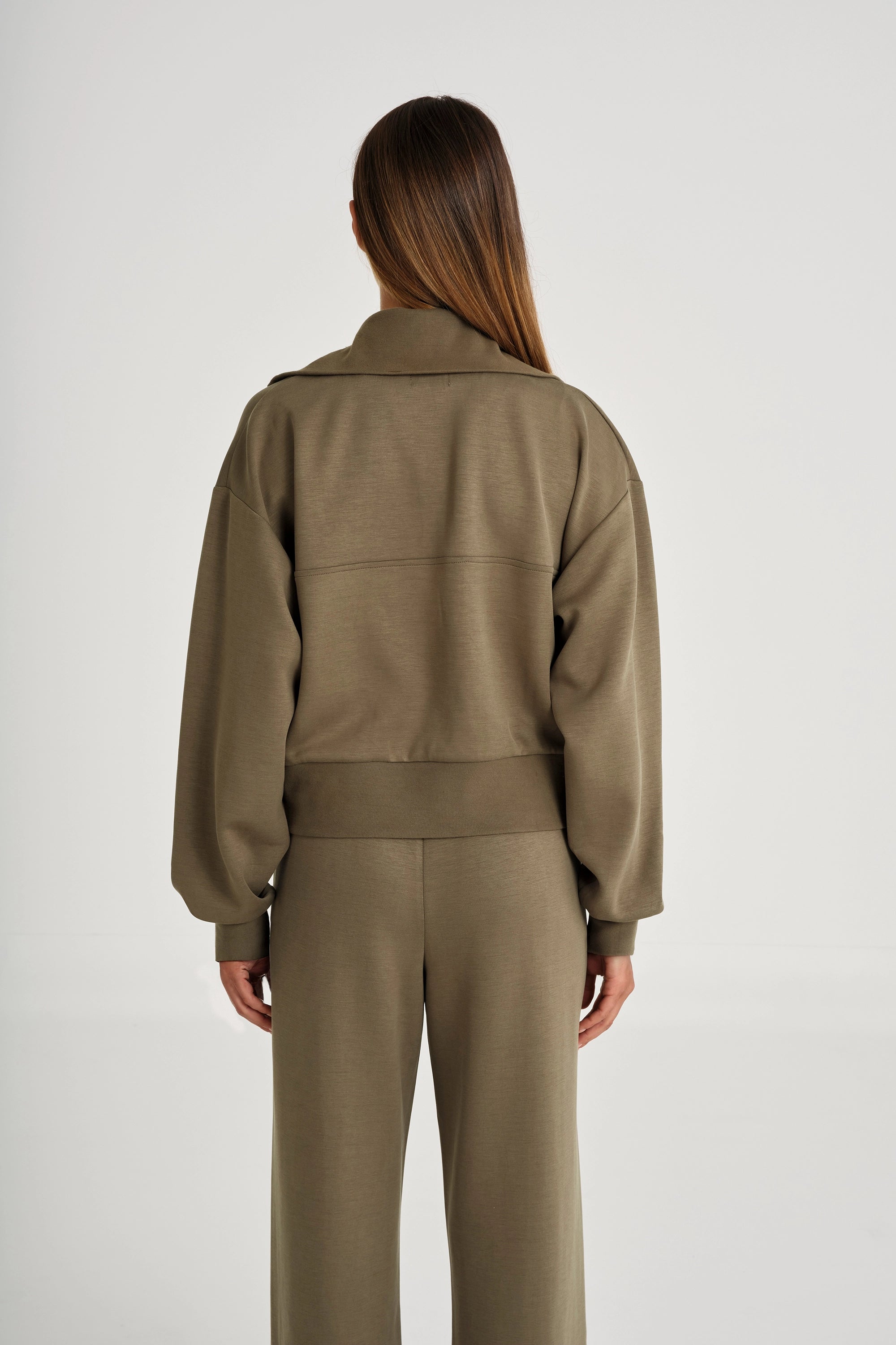 Soft Luxury 1/4 Zip Jumper - Olive – ALLFENIX Soft Luxury 1/4 Zip Jumper - Olive – ALLFENIX