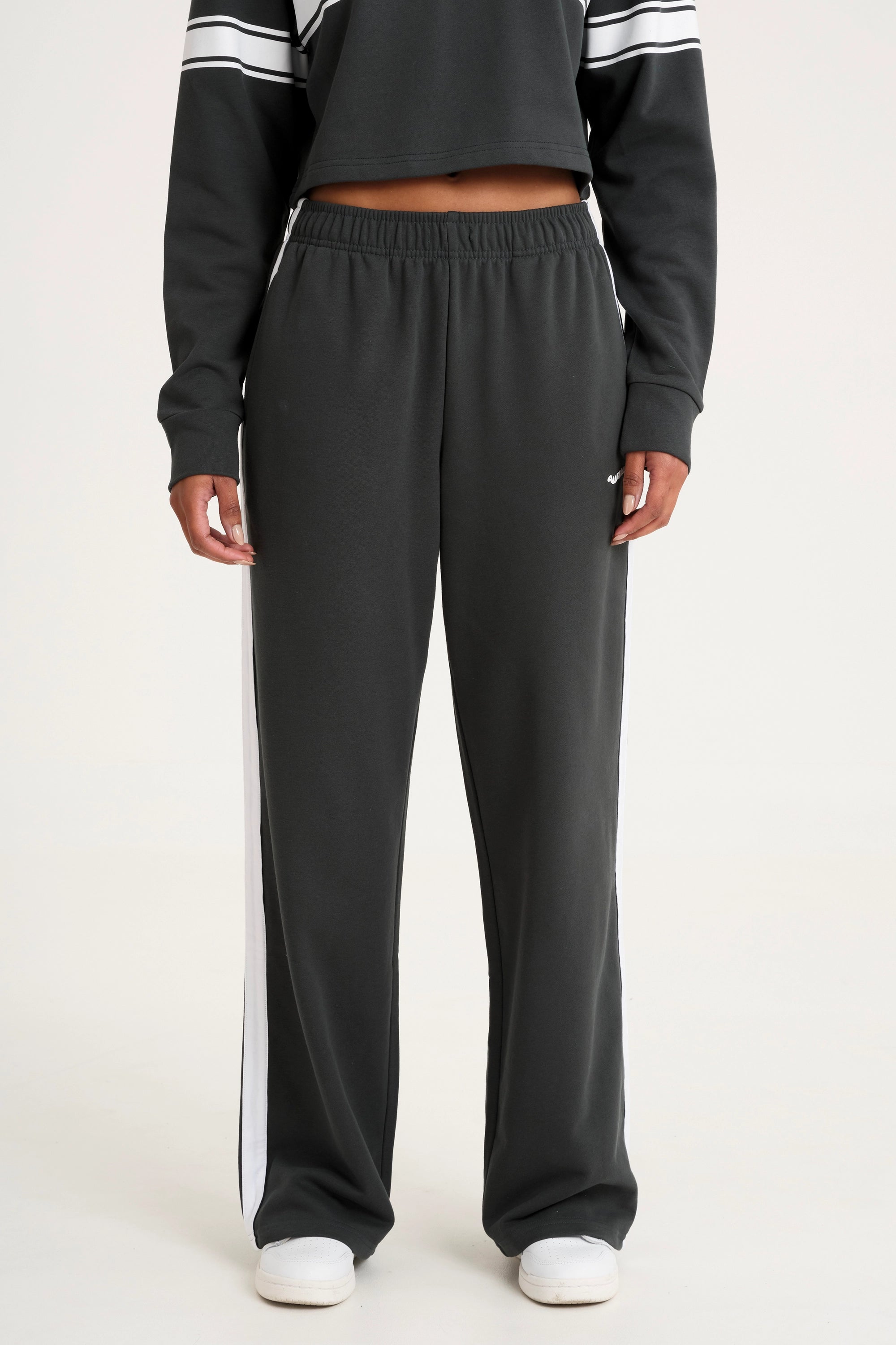 Collegiate Wide Leg Track Pant