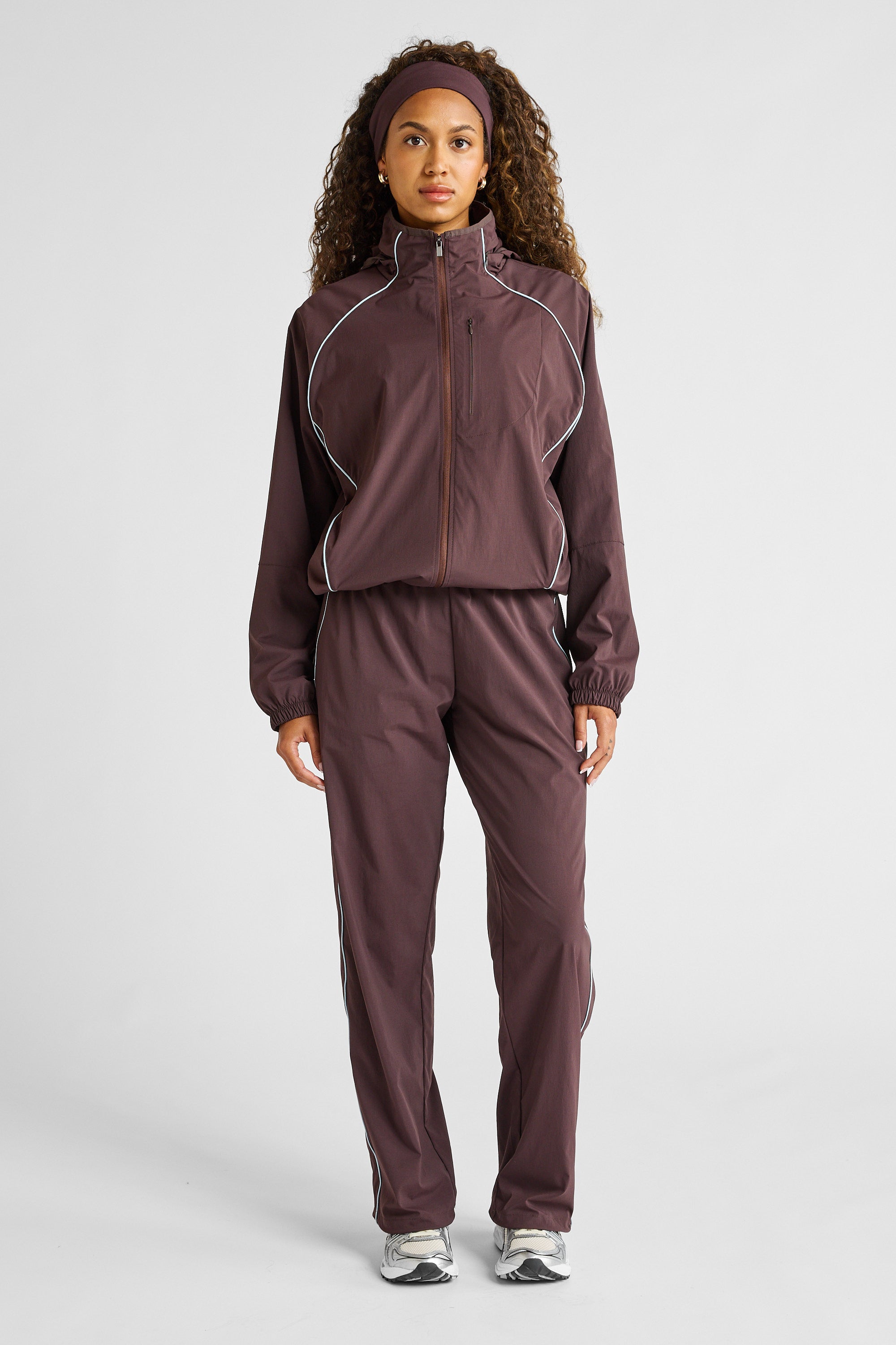 ALLFENIX Spray Contrast Piping Wide Leg Pant - Espresso / Sky Blue