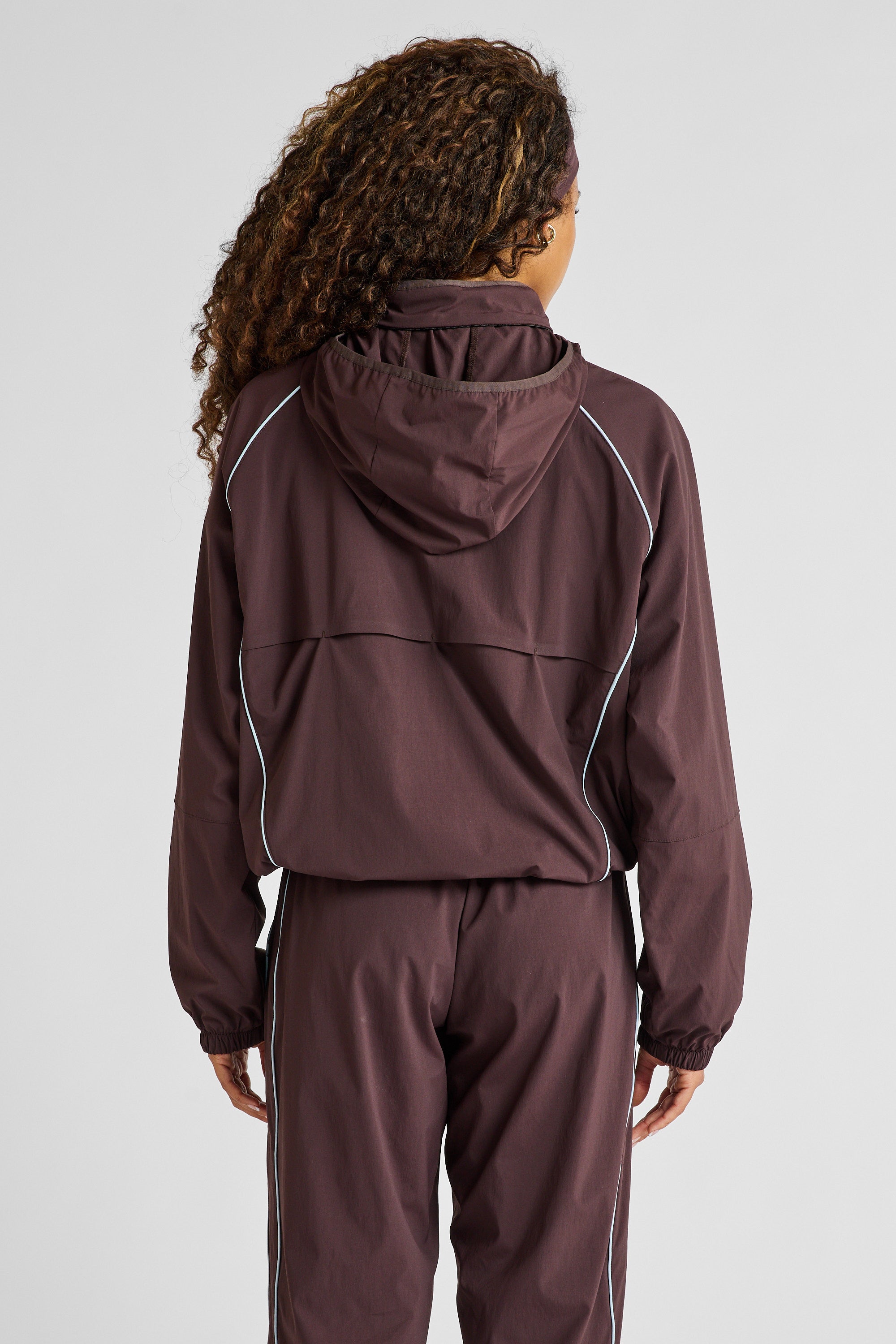 Spray Contrast Piping Windbreaker - Espresso and Sky Blue