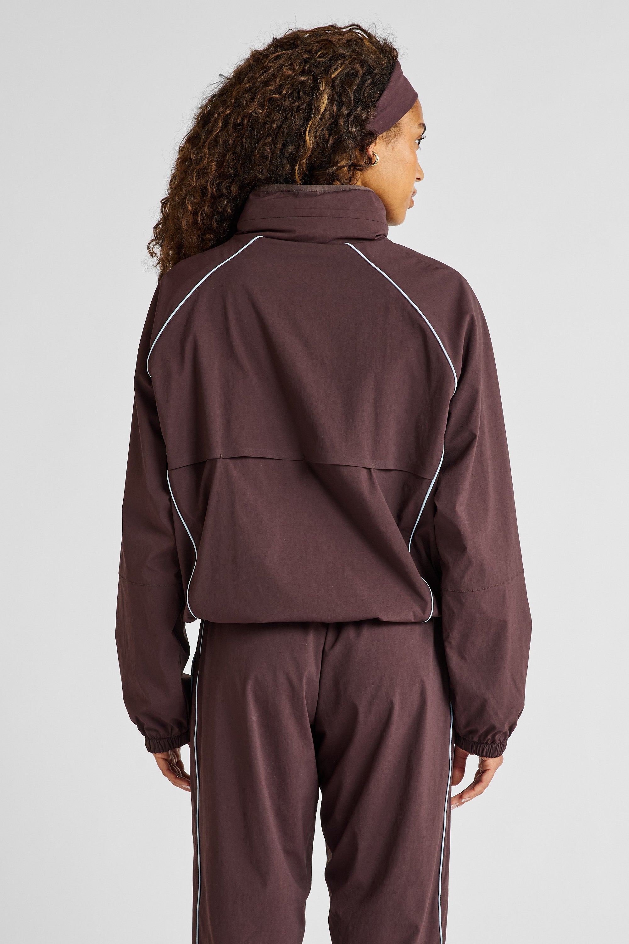 Spray Contrast Piping Windbreaker - Espresso and Sky Blue