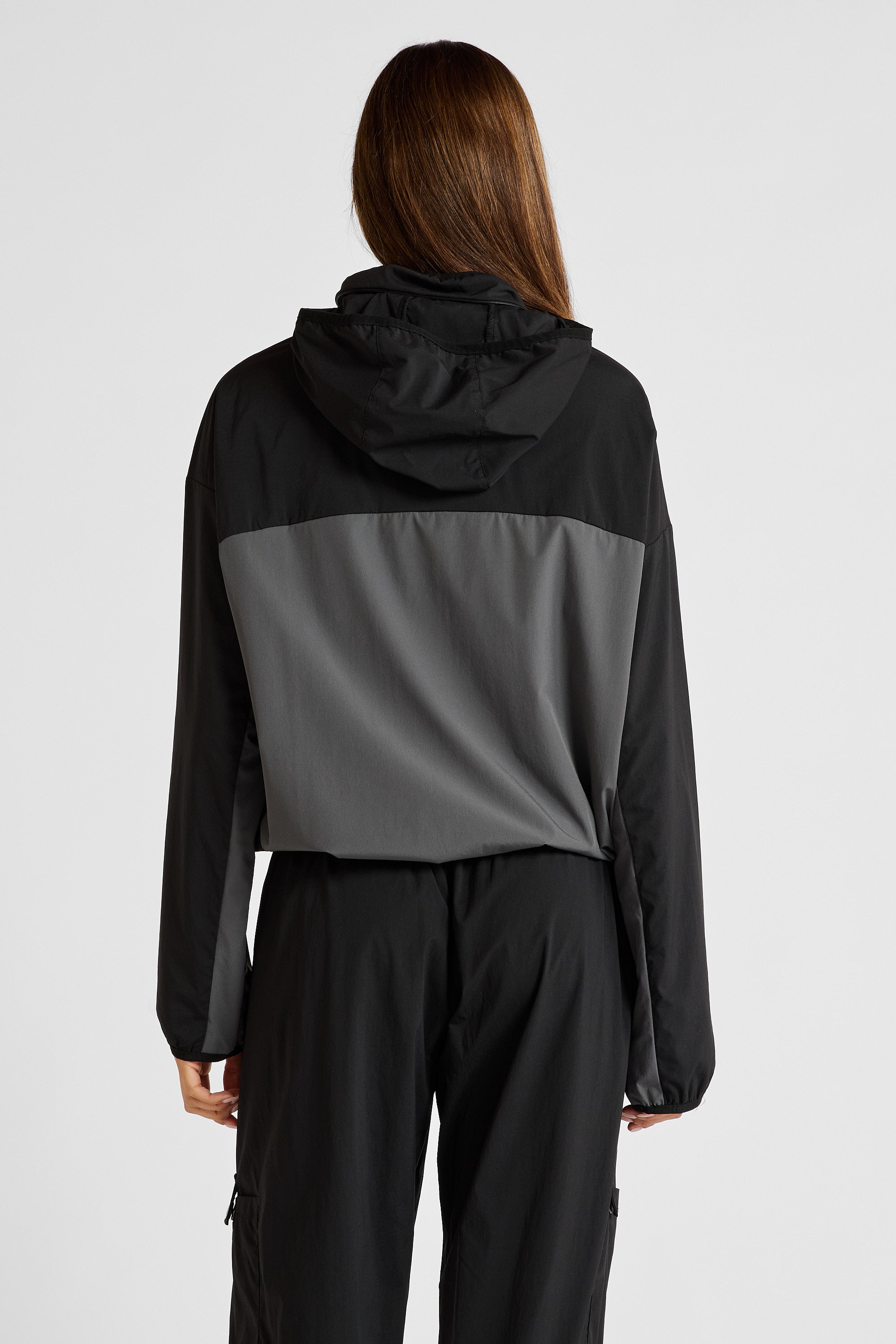 Spray Paneled Windbreaker - Black