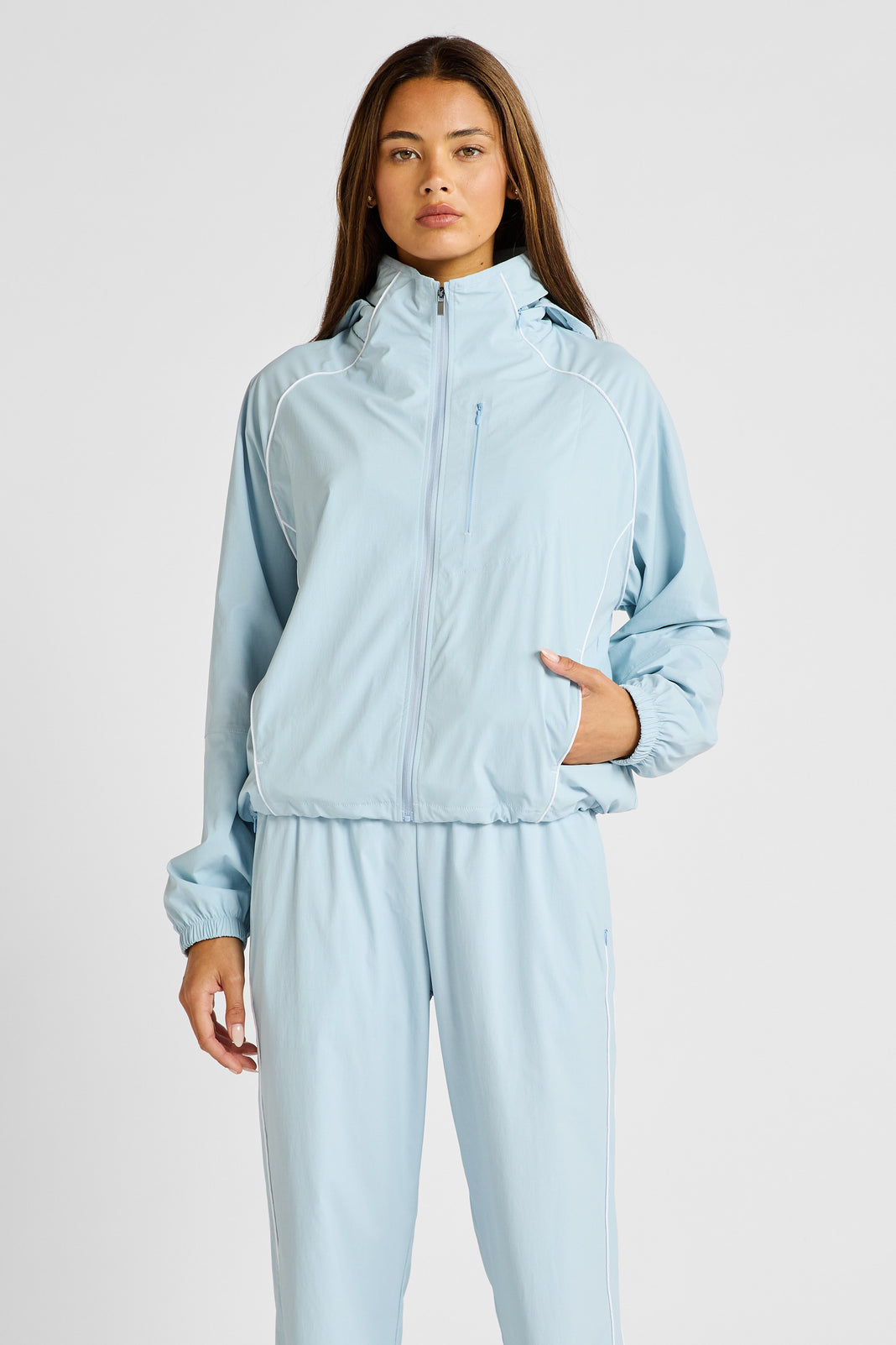 ALLFENIX Spray Contrast Piping Windbreaker - Sky Blue / White