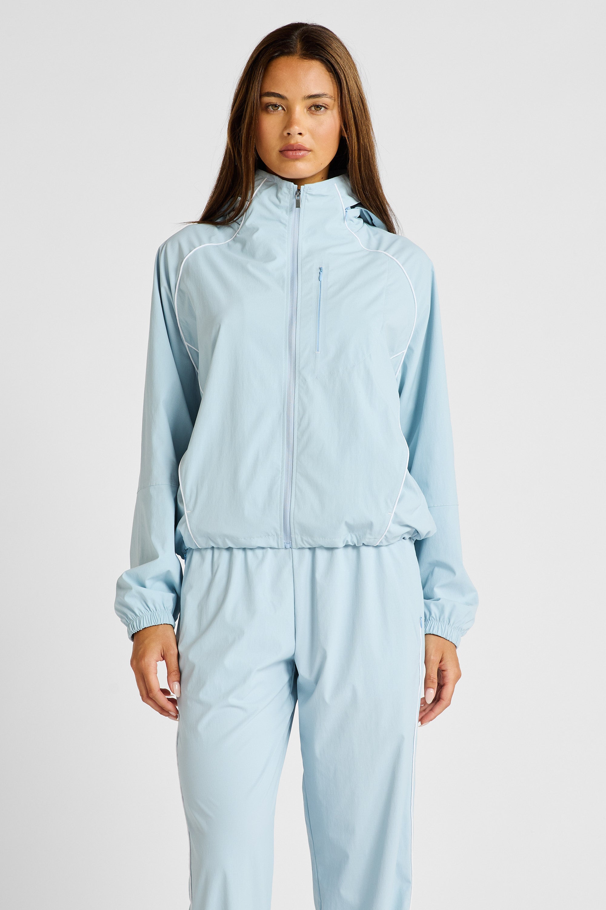 Spray Contrast Piping Windbreaker - Sky Blue and White