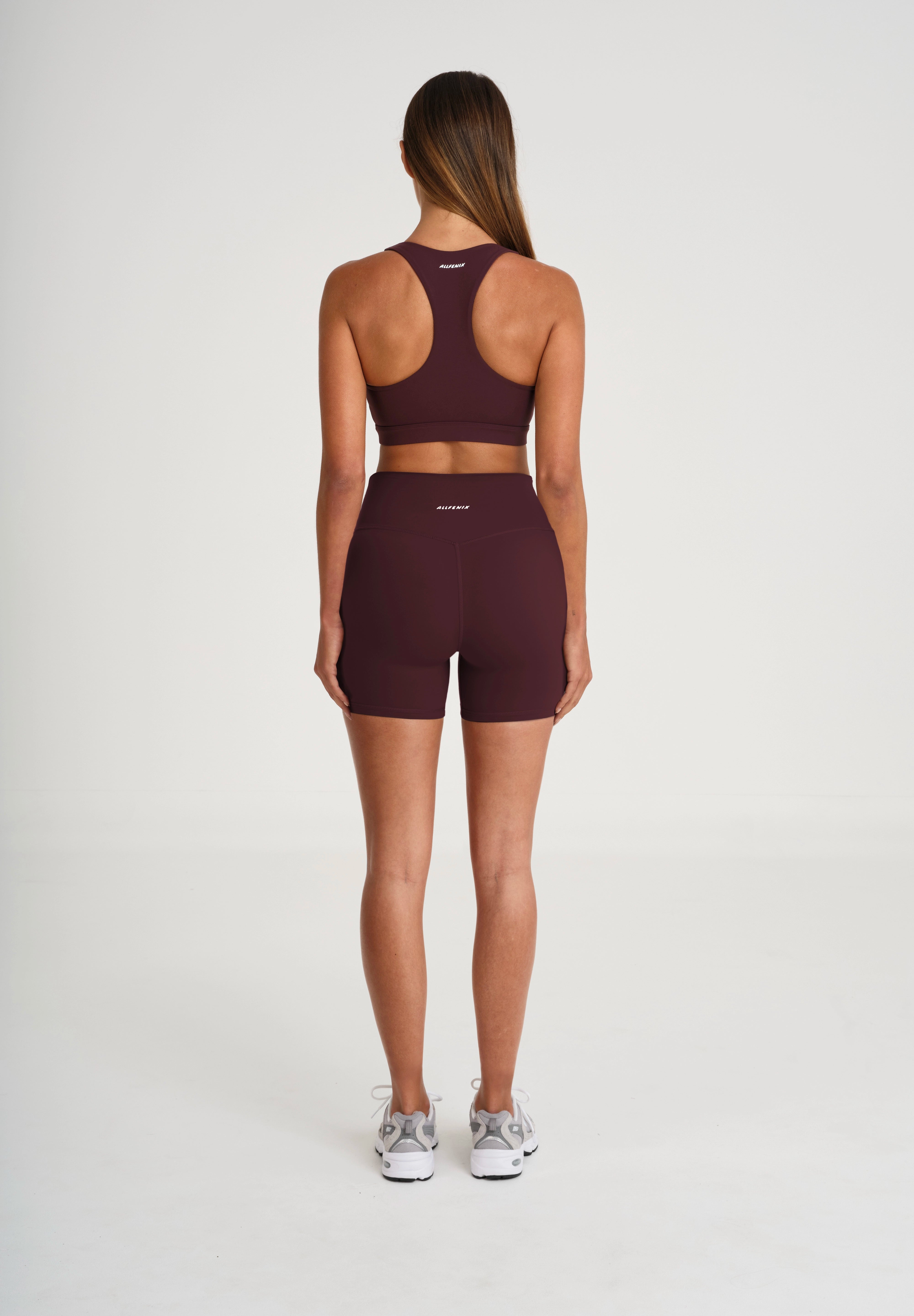 AF4SH013_Raisin_ALLFENIXCloudCore5inchShort_BackFull.webp