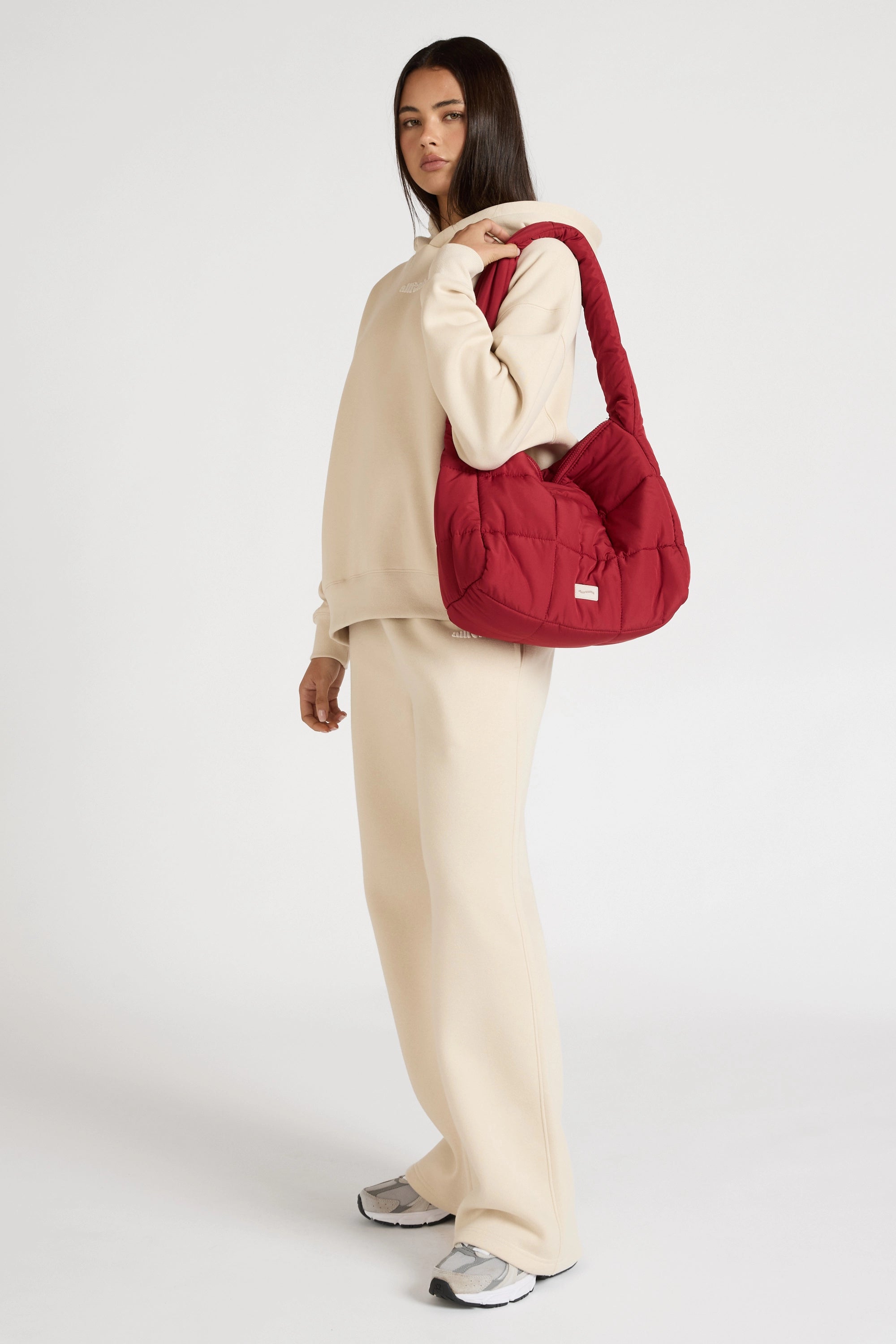 Everyday Shoulder Bag - Cherry