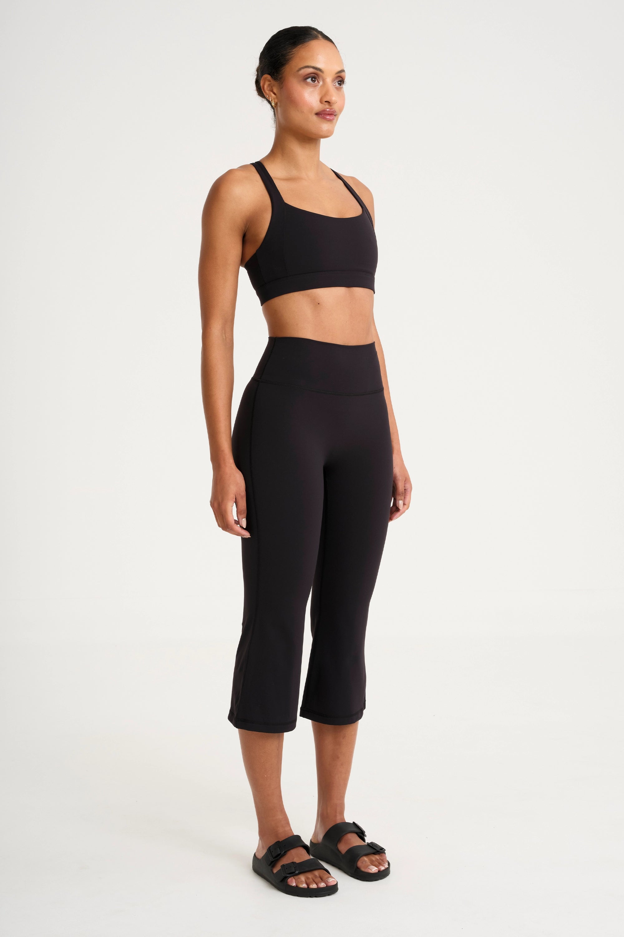 ALLFENIX CloudCore Cropped Flared Legging