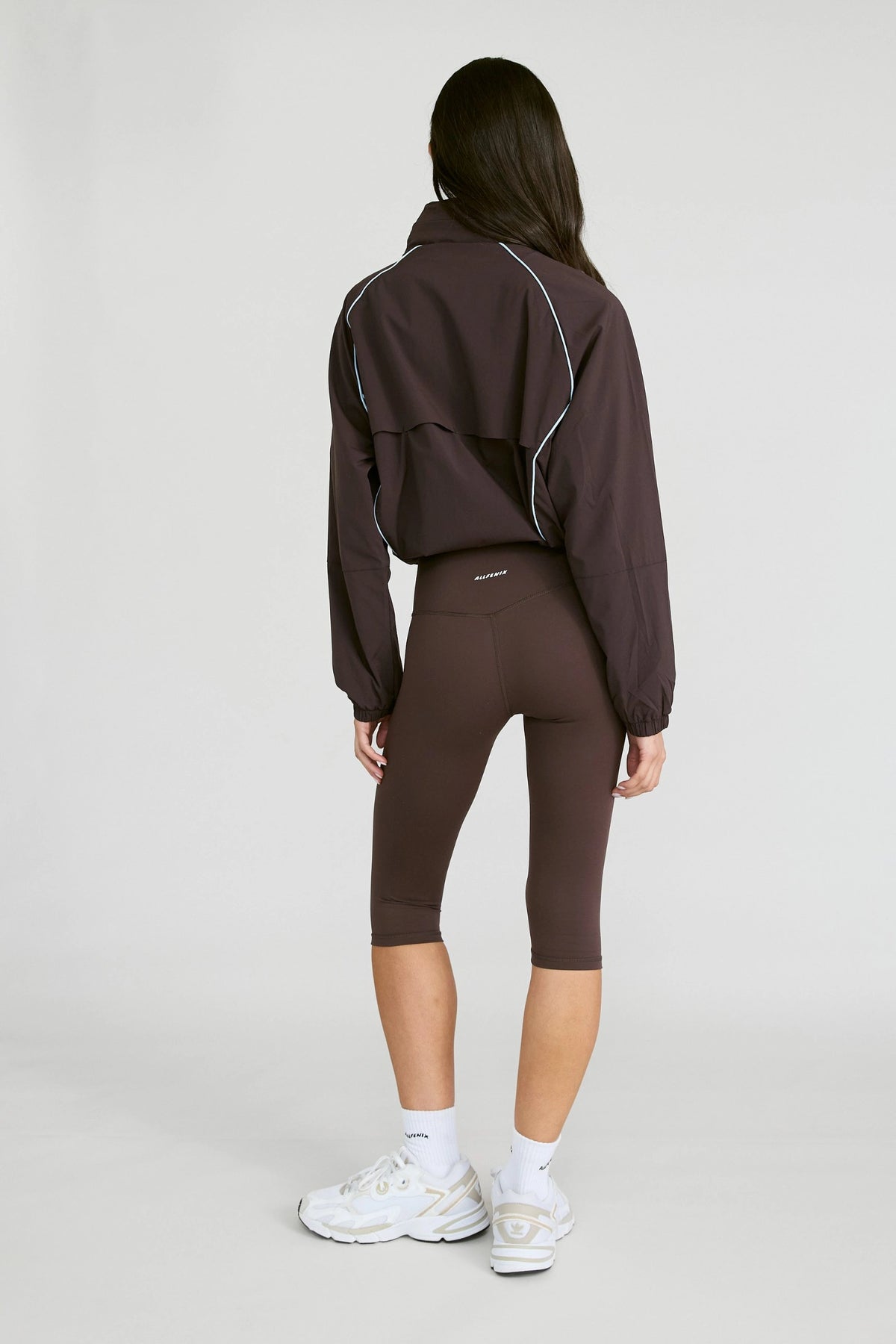 Spray Contrast Piping Windbreaker - Espresso and Sky Blue