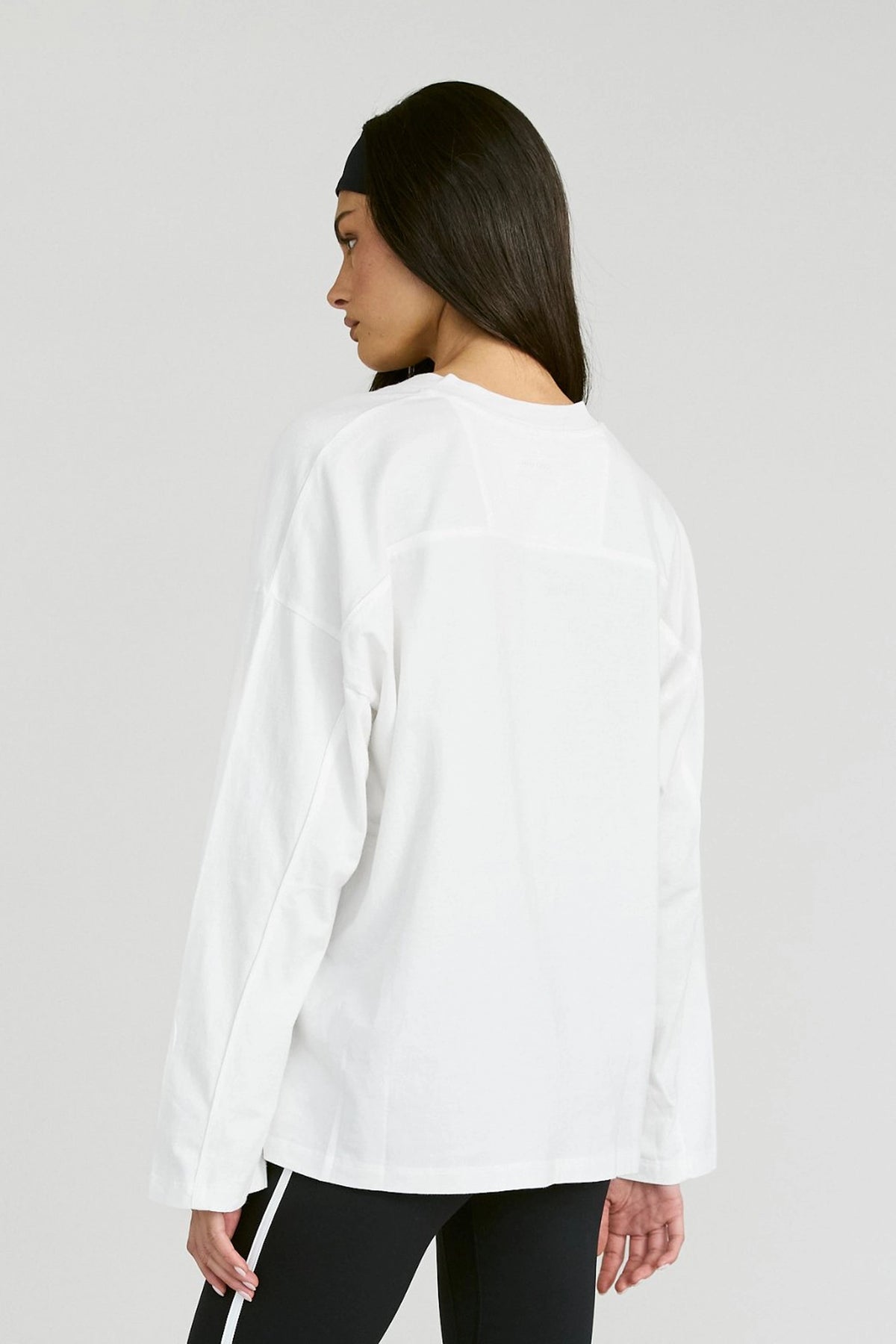 Oversized V-Neck Long Sleeve - Chalk
