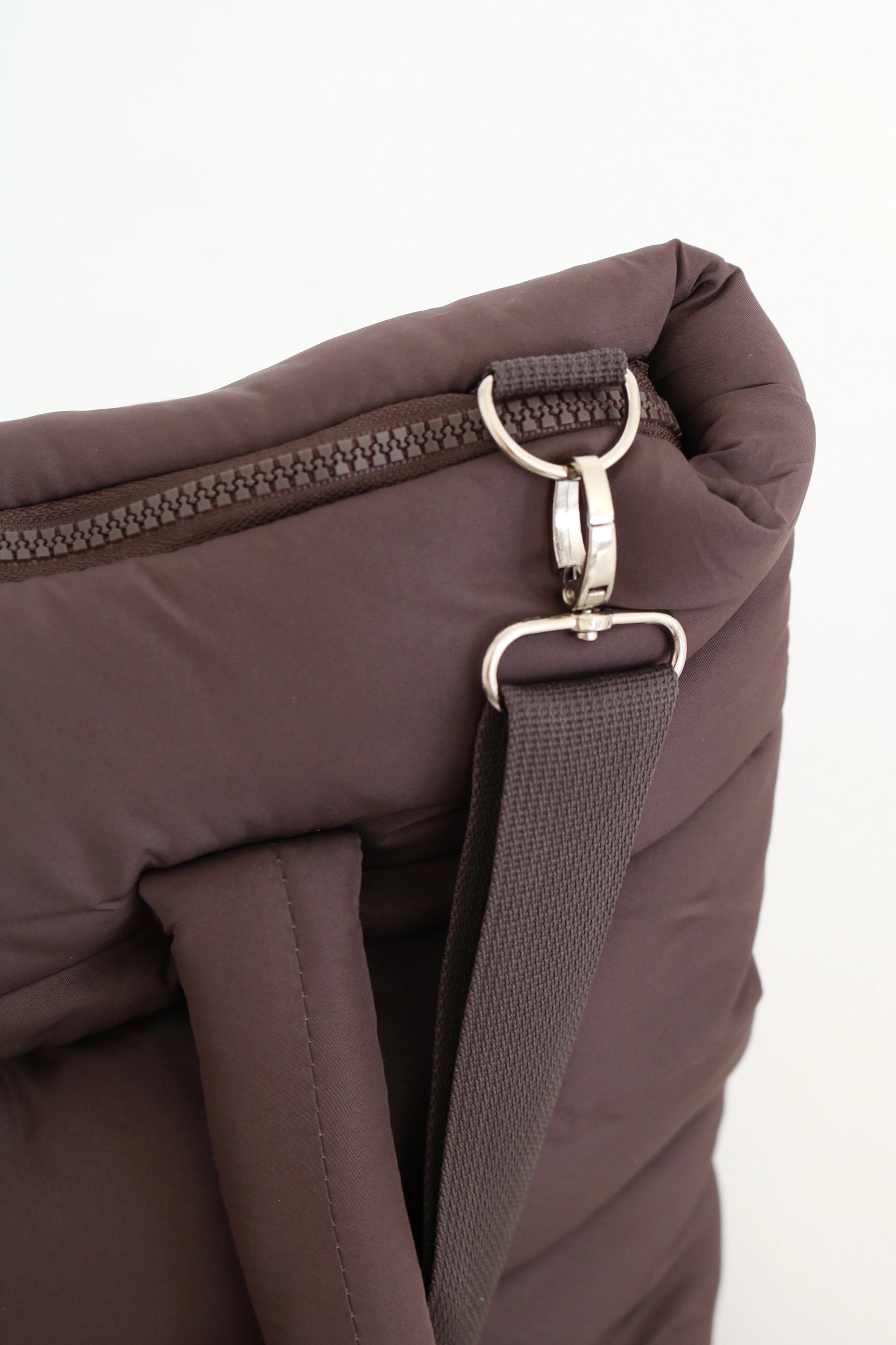 Travel Puffer Bag