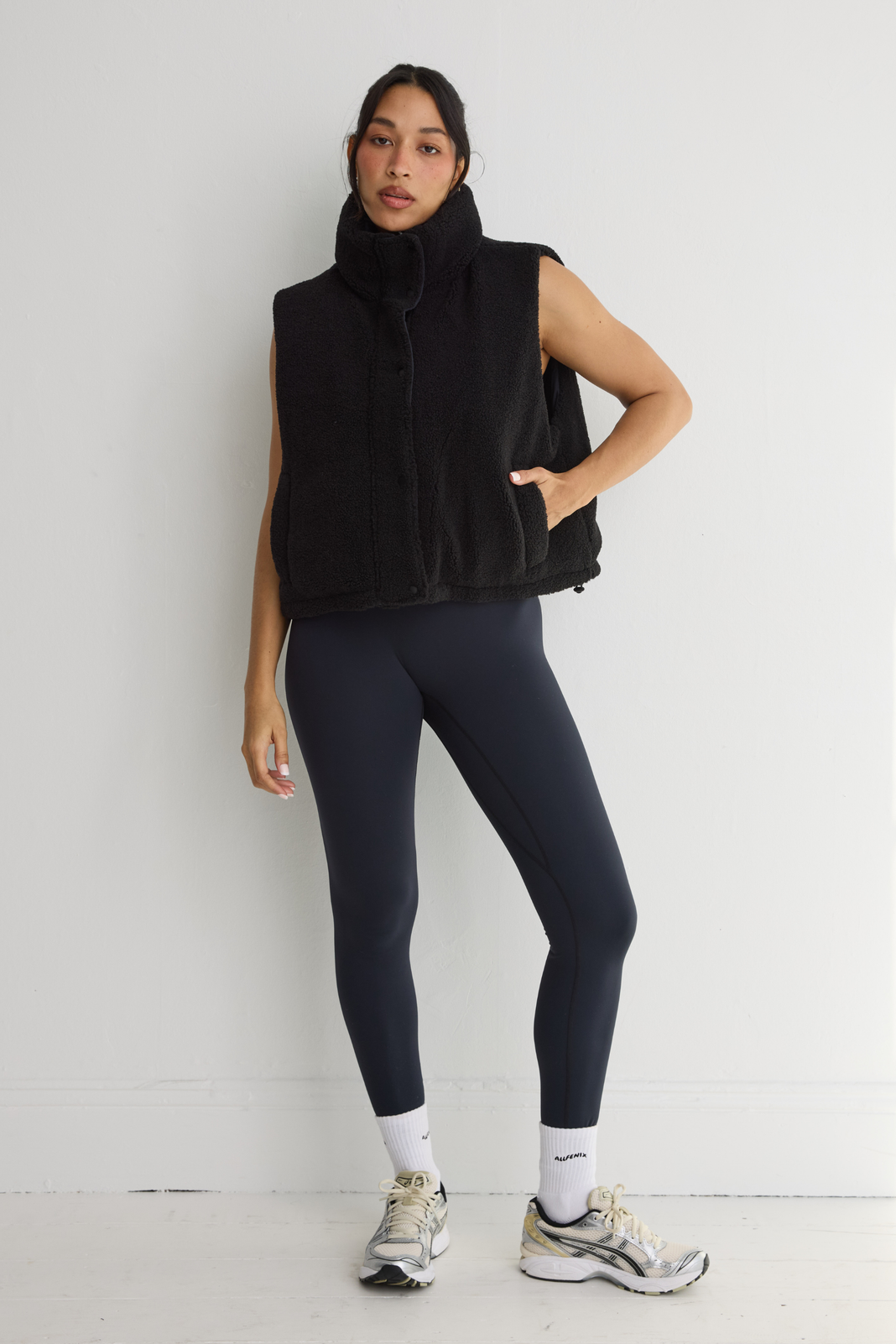 Reversible Sherpa Vest - Black