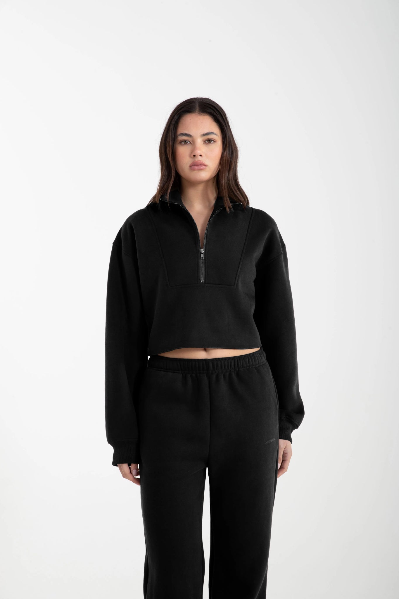 Arlo 1/2 Crop Sweater (Black) - All Fenix