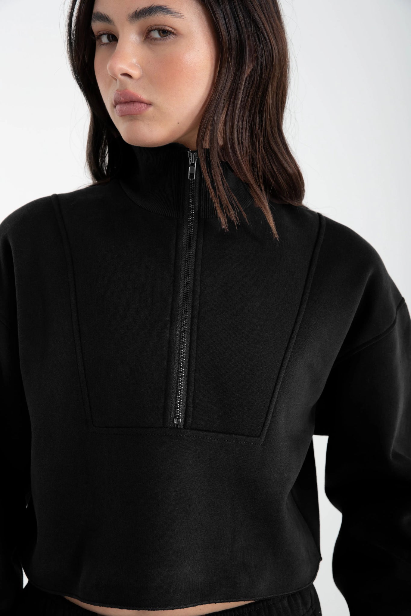 Arlo 1/2 Crop Sweater (Black) - All Fenix