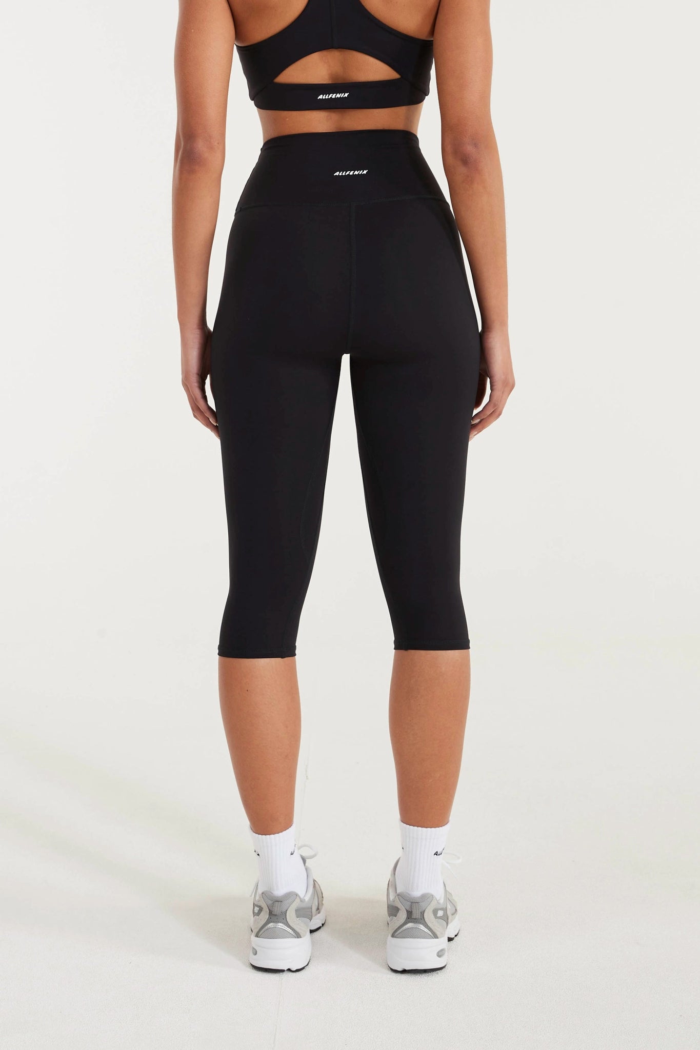 EcoSculpt Capri Legging - All Fenix