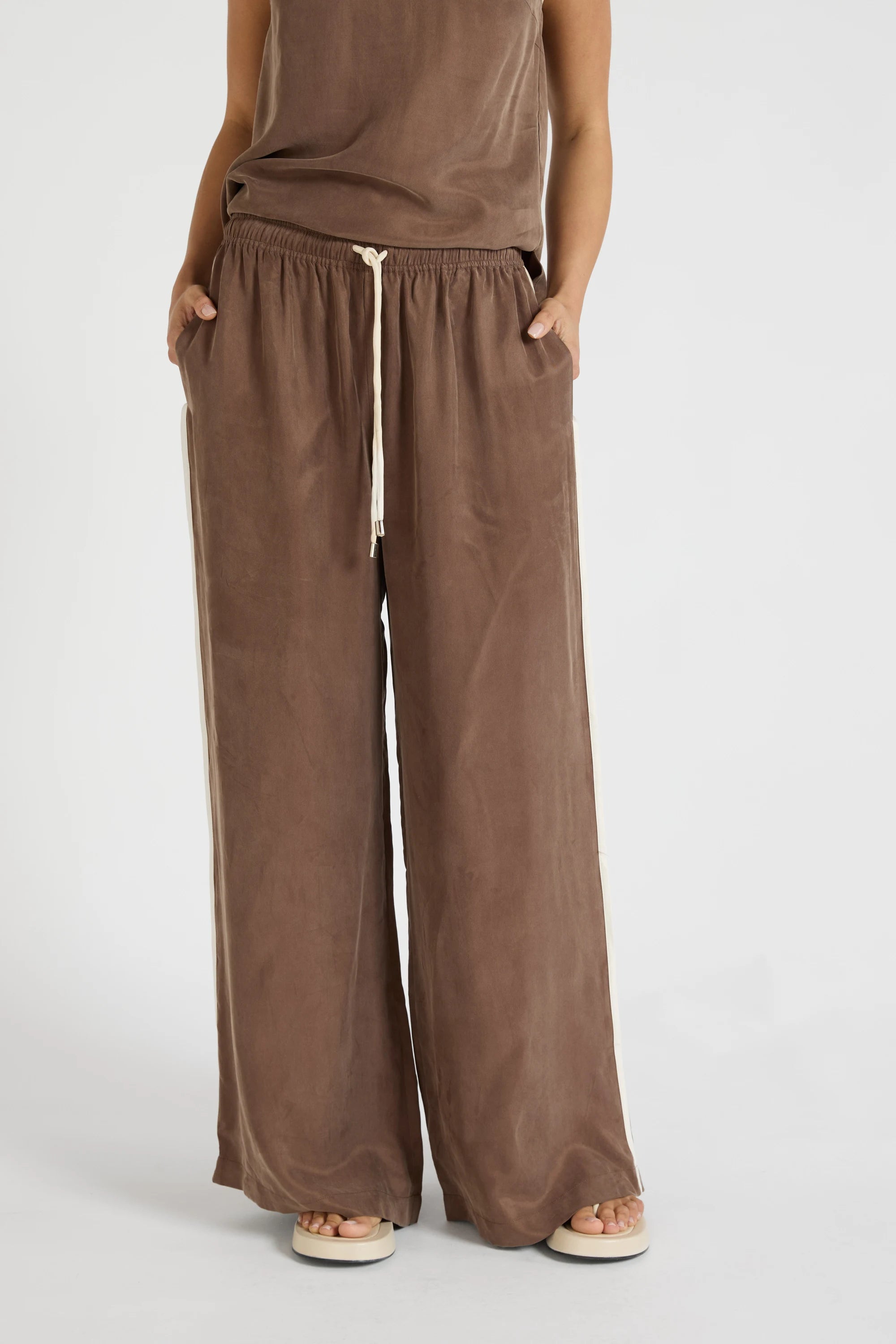 ALLFENIX Cupro Contrast Pant - Latte
