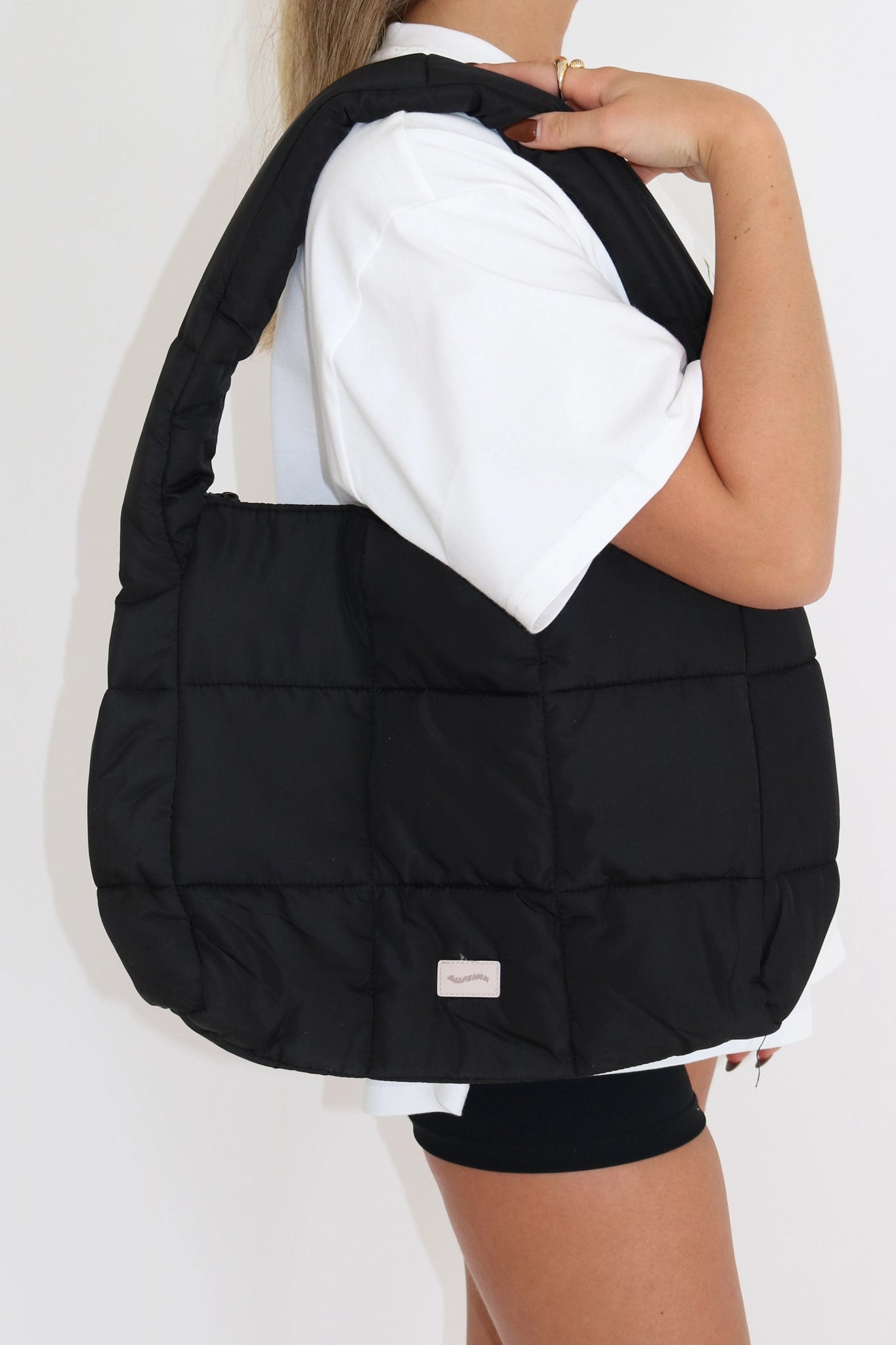 Everyday Shoulder Bag - All Fenix