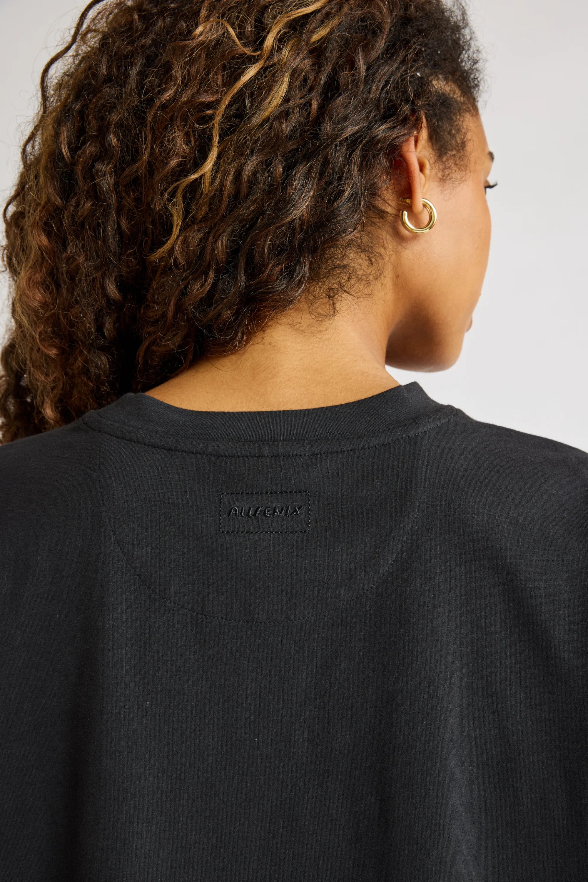 Oversized Cropped Tee - Black