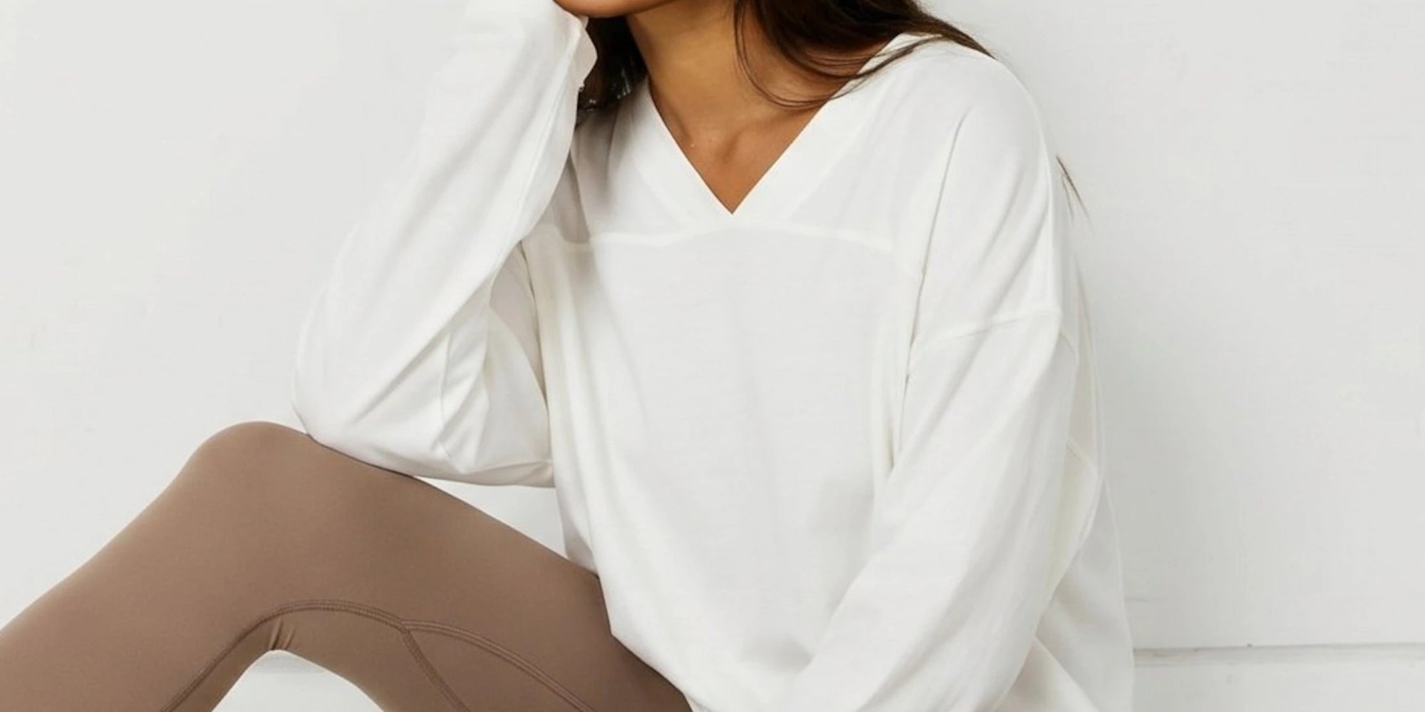 ALLFENIX Oversized V-Neck Long Sleeve - Chalk