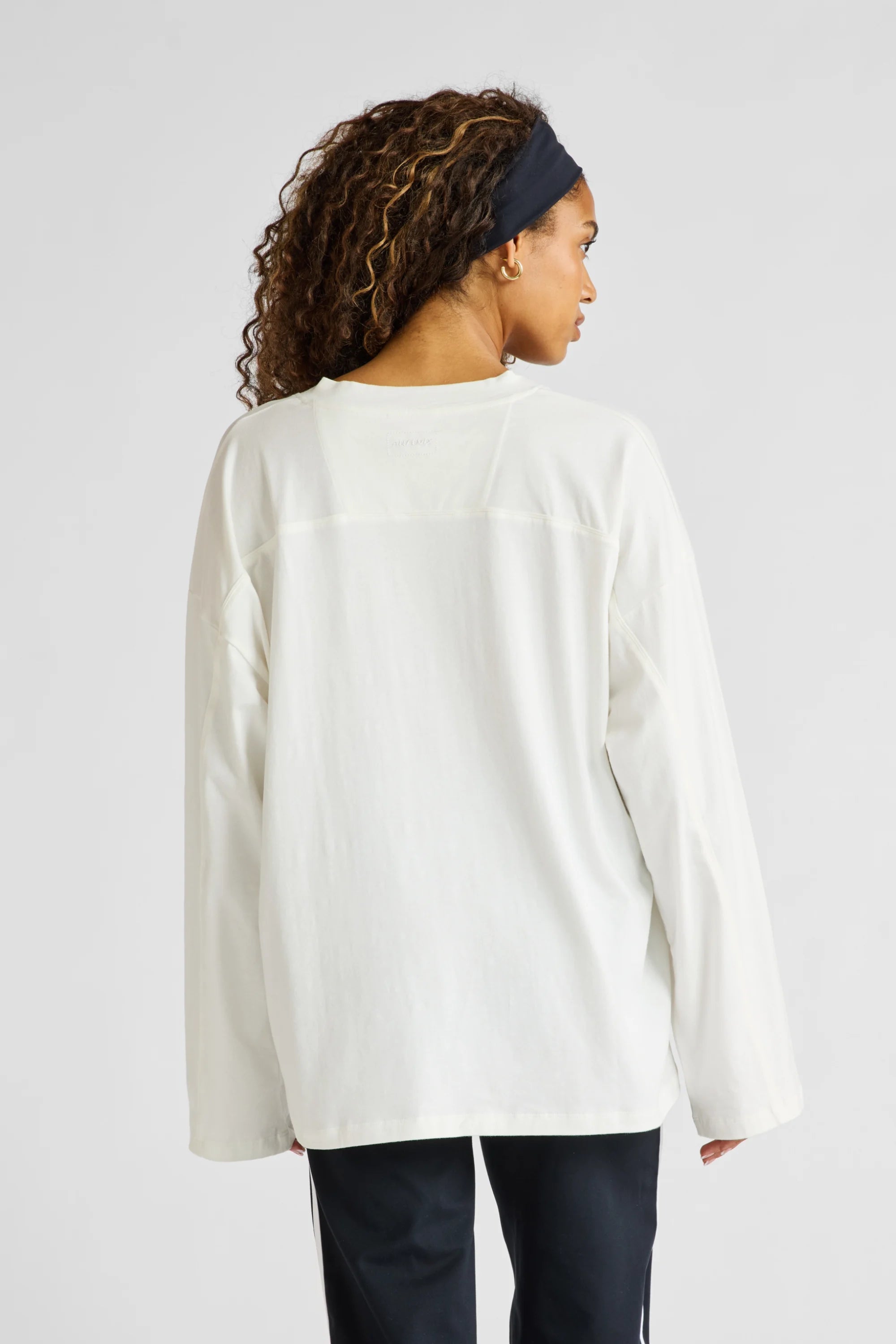 Oversized V-Neck Long Sleeve - Chalk