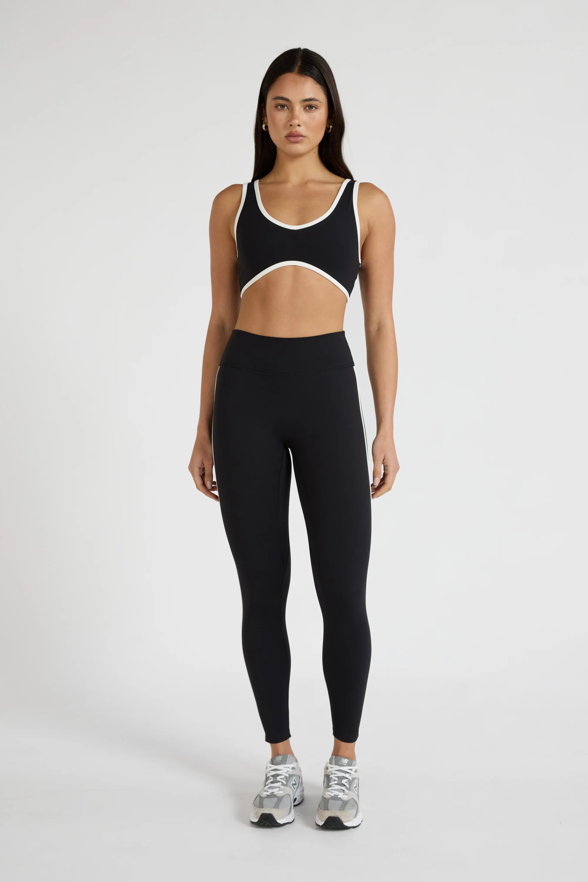 ALLFENIX CloudCore™ Hi Lo Sports Bra - Black