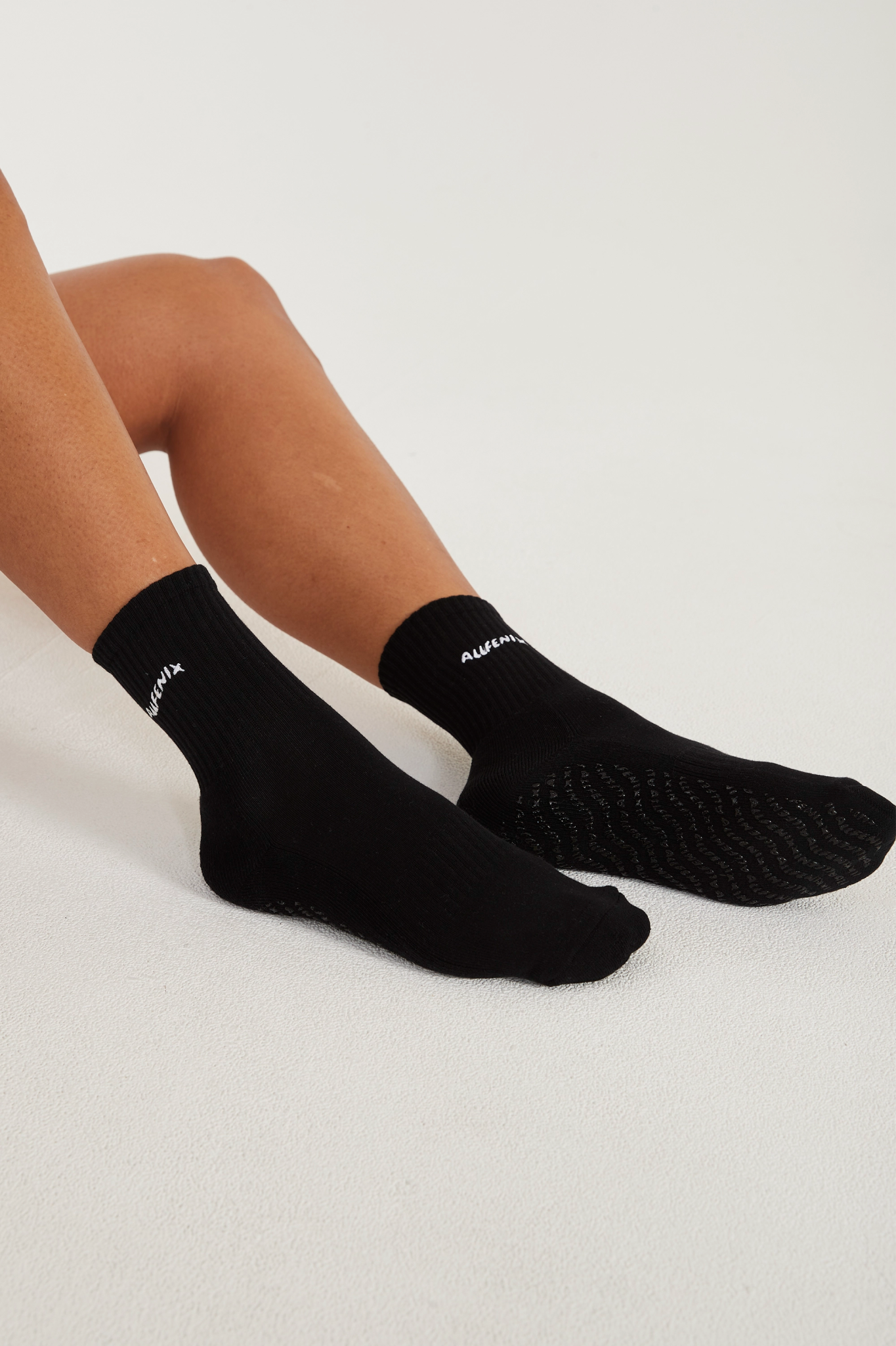 Pilates Grip Socks - All Fenix