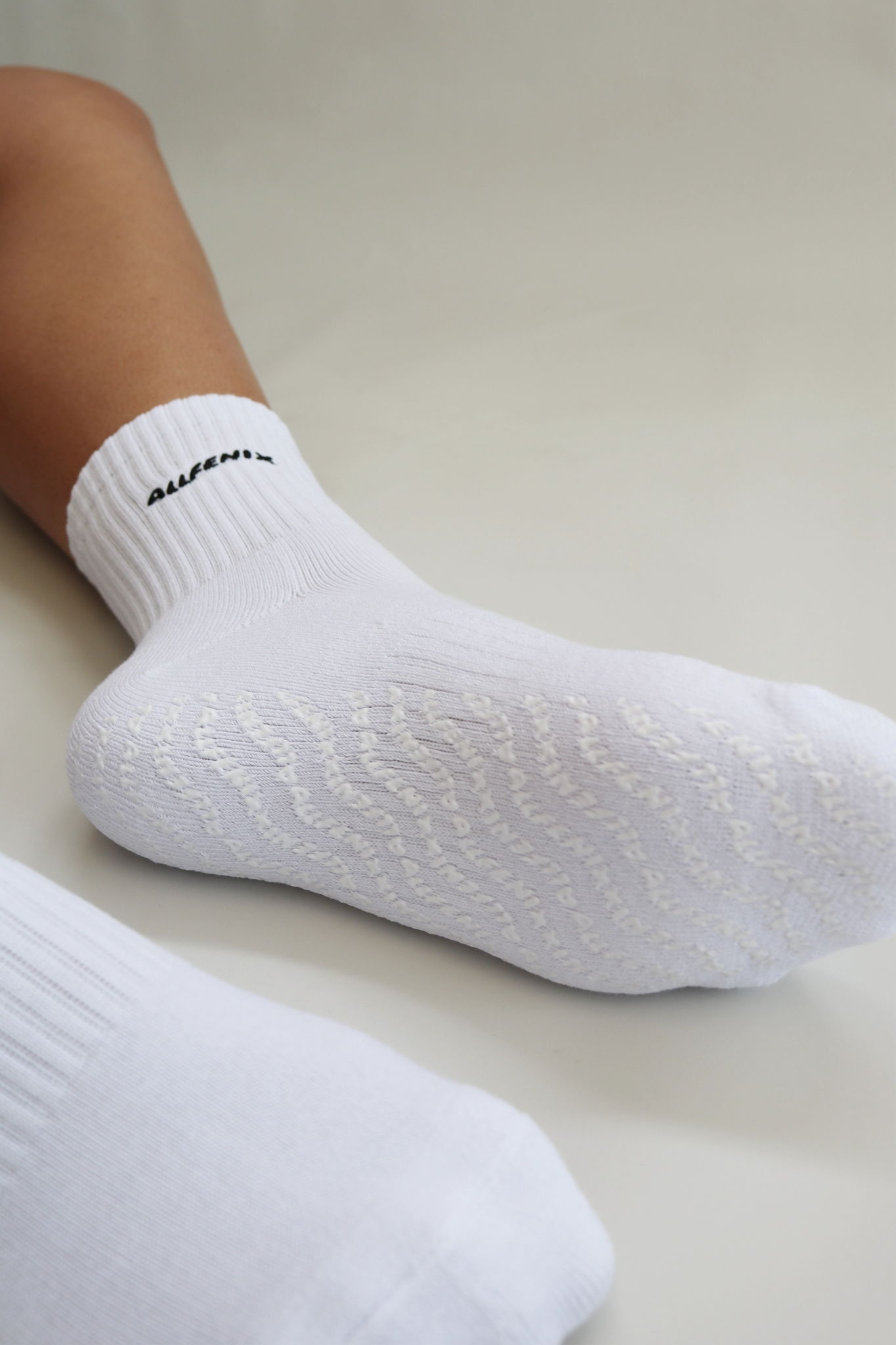 Pilates Grip Socks - All Fenix