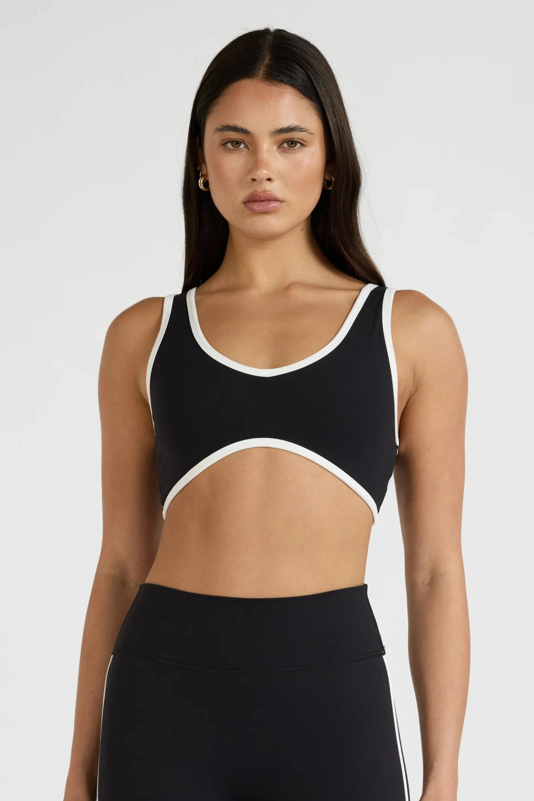 ALLFENIX CloudCore™ Hi Lo Sports Bra - Black