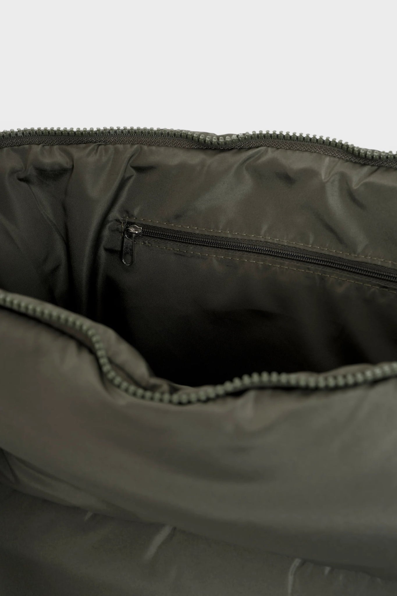 Travel Puffer Bag - All Fenix