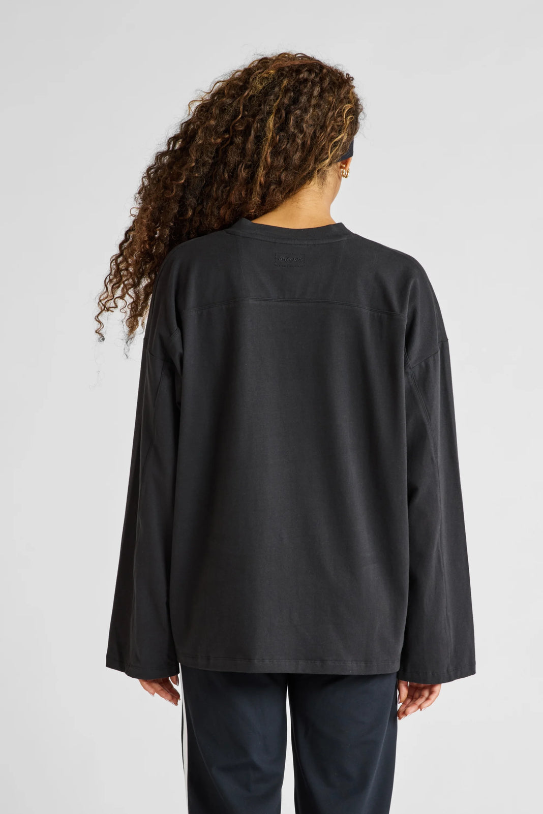 Oversized V-Neck Long Sleeve - Black