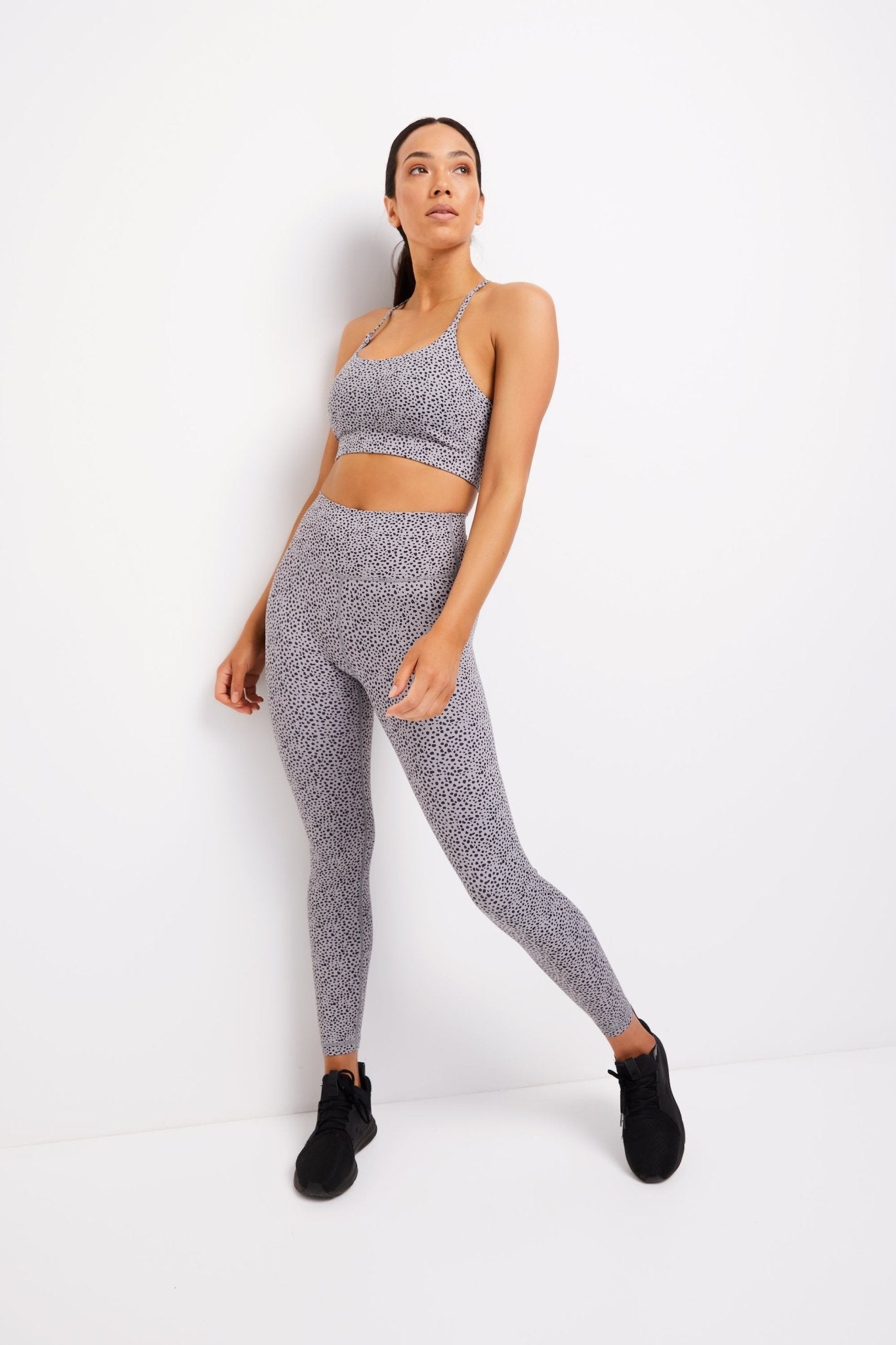 Kira (Grey) Sports Bra - All Fenix